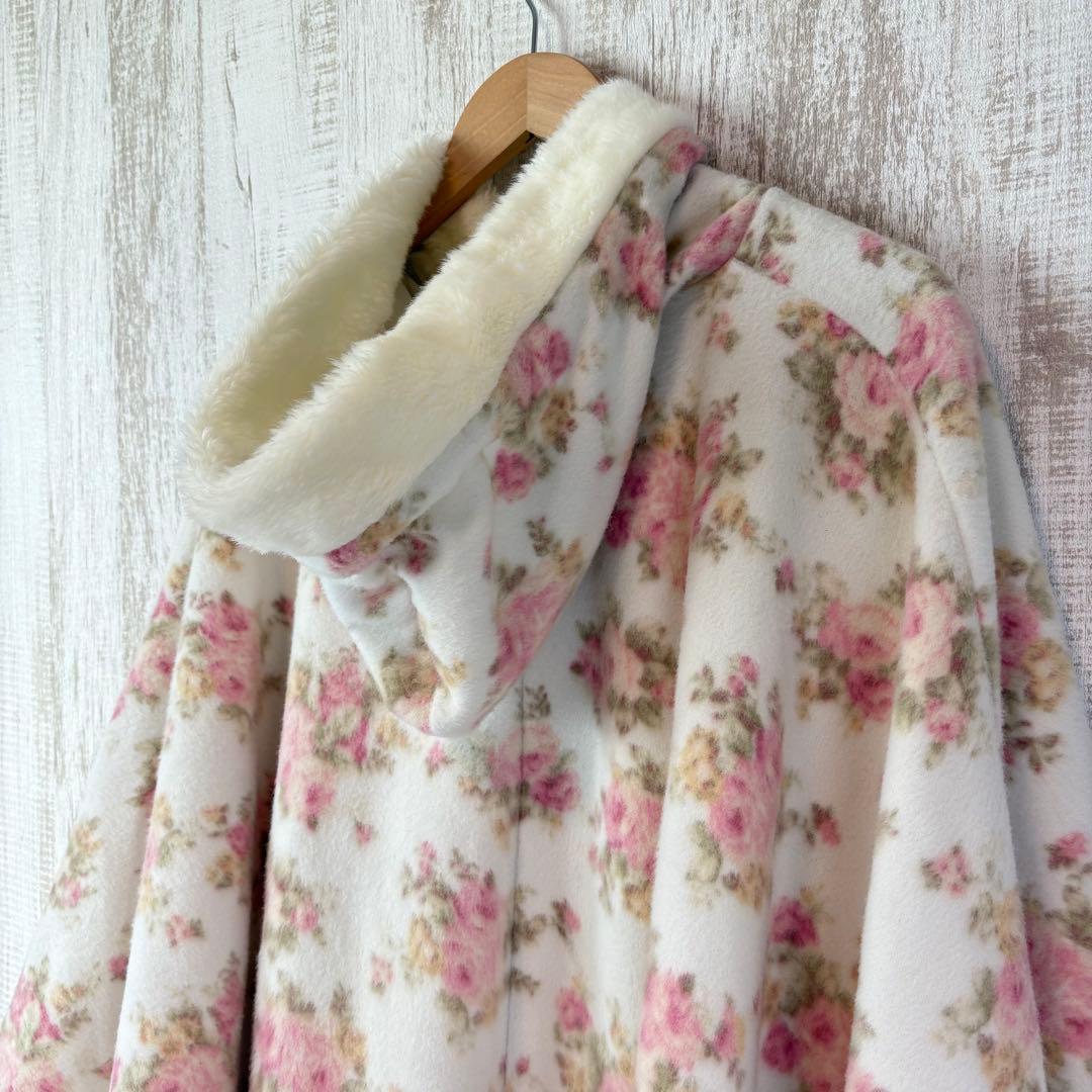 レア LIZLISA ポンポン ファー 花柄 ケープ ポンチョ 平成 y2k
