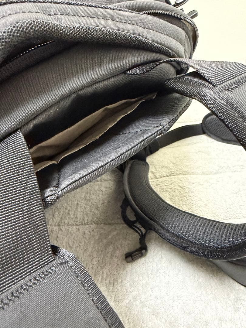 マックパック macpac クエスト30 デイパック 30L ブラック（K）