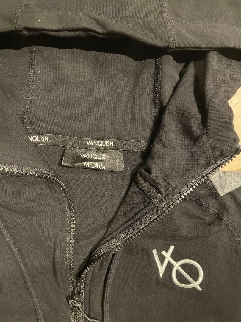 vanquish fitness パーカー　ジョガーパンツ