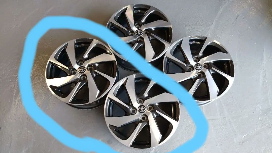 和久様①　トヨタ　アクア　クロスオーバー　純正　ホイール　2本セット
