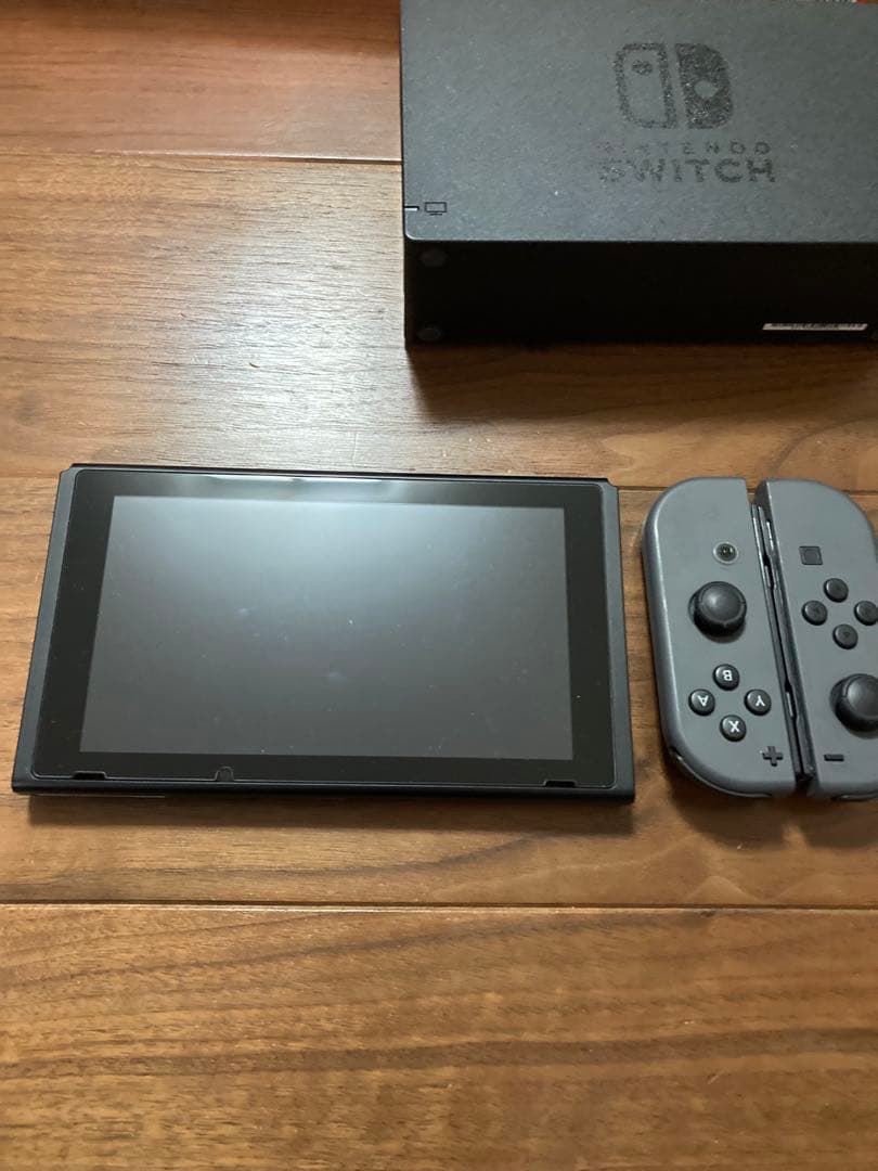 美品！Nintendo Switch グレー　本体　動作確認済　ハードケース付き