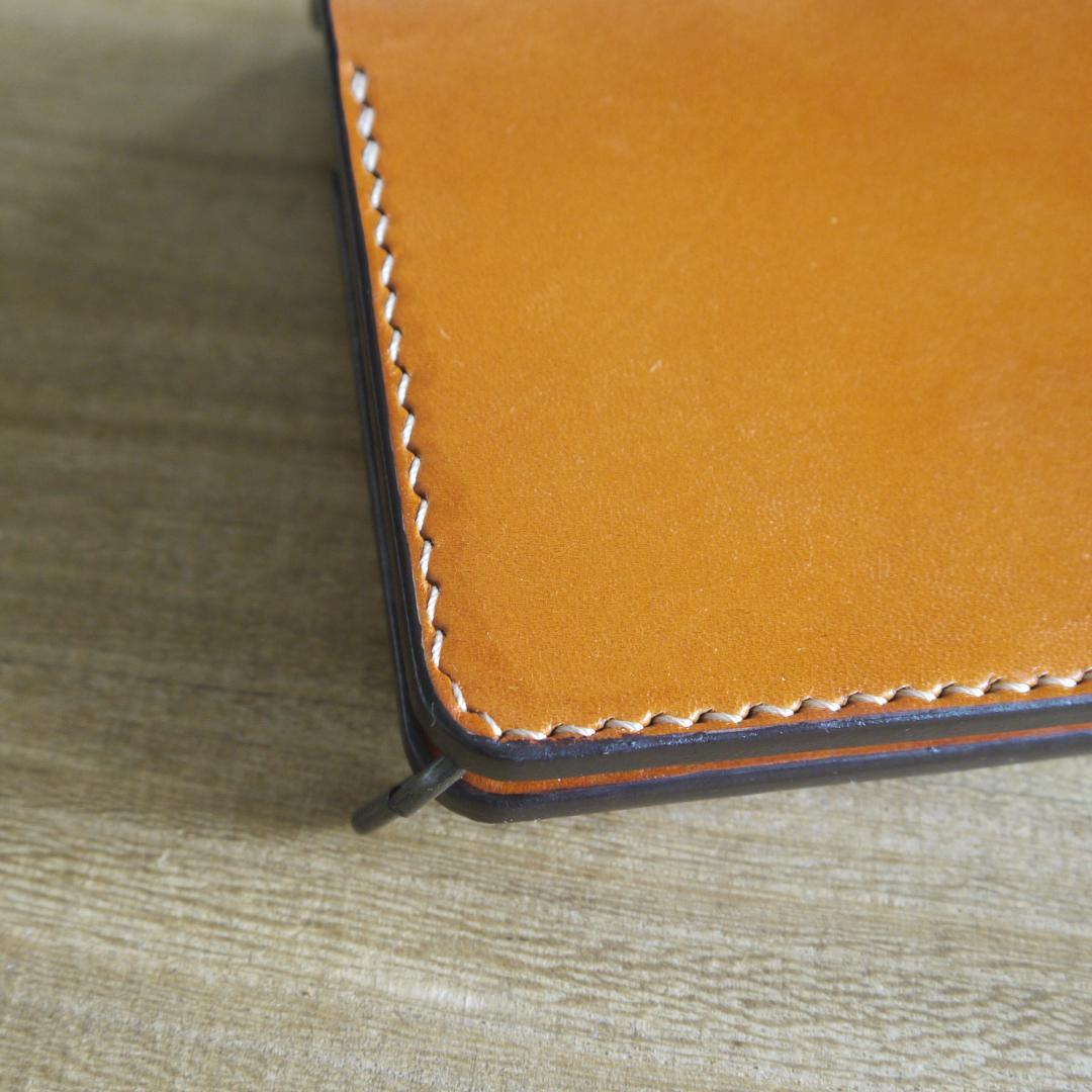 ヌメ革　栃木レザー　サドルレザー　赤タグ付き　トラッカーウォレット　キャメル