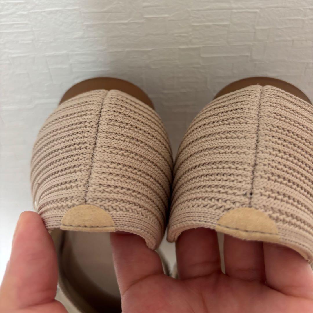 【美品】VIVAIA ポインテッドトゥVカラットフラットシューズ ベージュ　38