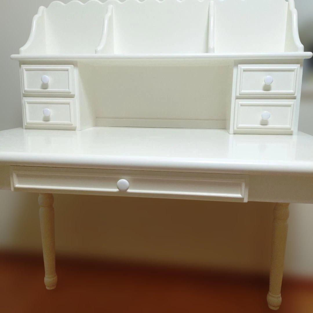 （１１月まで限定・専用）プリンセスデザインホワイト学習デスク