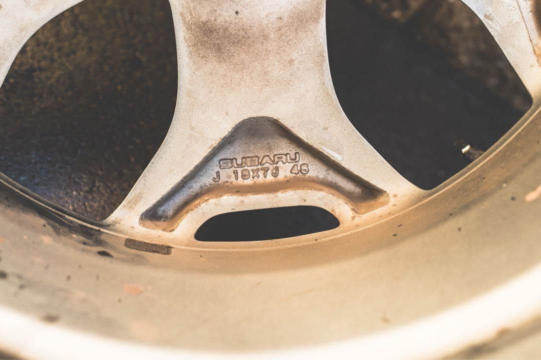 スバル SJフォレスター 純正 18インチ 7J +48 100 5H 4本