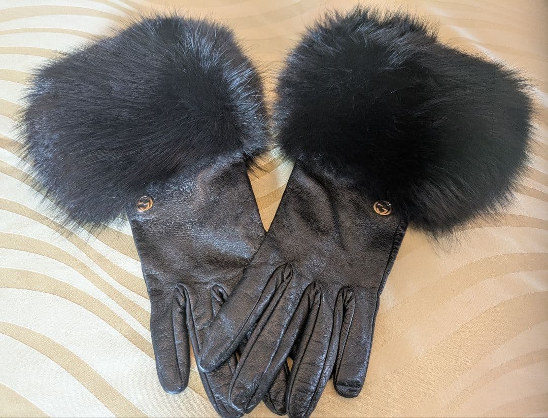GUCCIファー付きレザー手袋