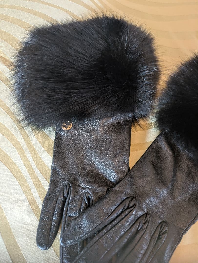 GUCCIファー付きレザー手袋