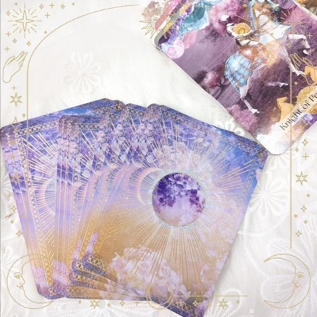 【正規品タロットカード】人気オンラインデッキがついに商品化✨月の魔法のタロット