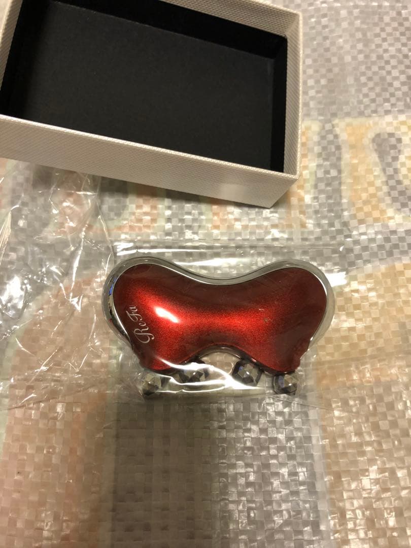 ReFa レッド 美顔ローラー 専用ケース付き