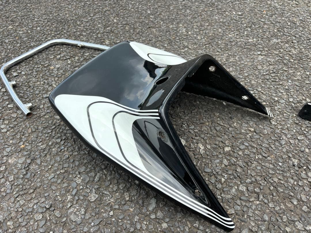 まなやん　美品　★★GSX400E ザリ外装★★