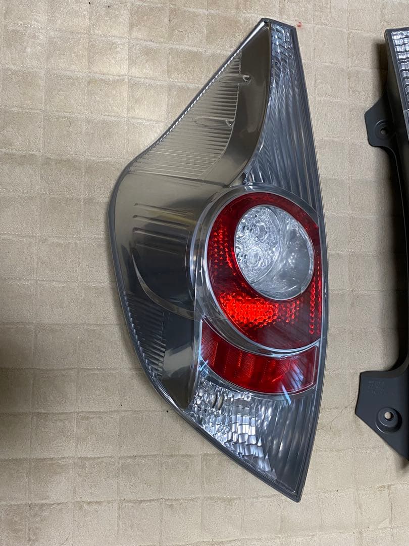 @新春特価@ アクア　テールレンズ左右