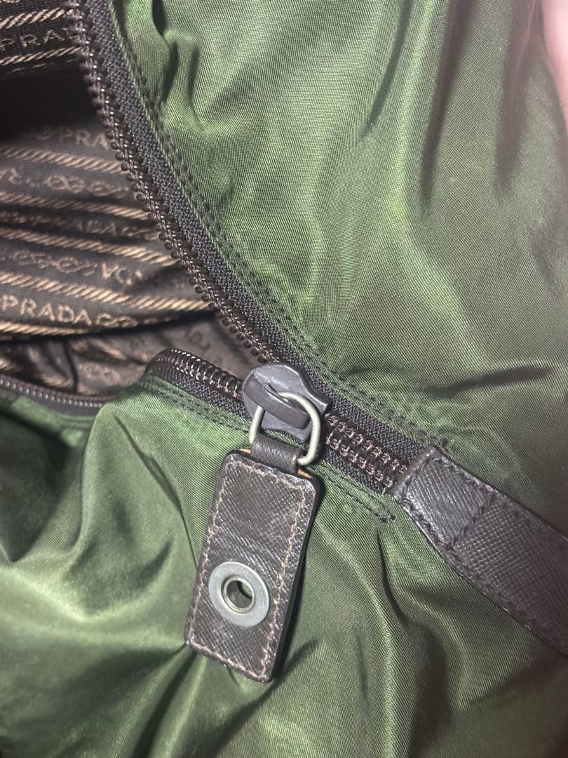 プラダ　トラベル・バッグ