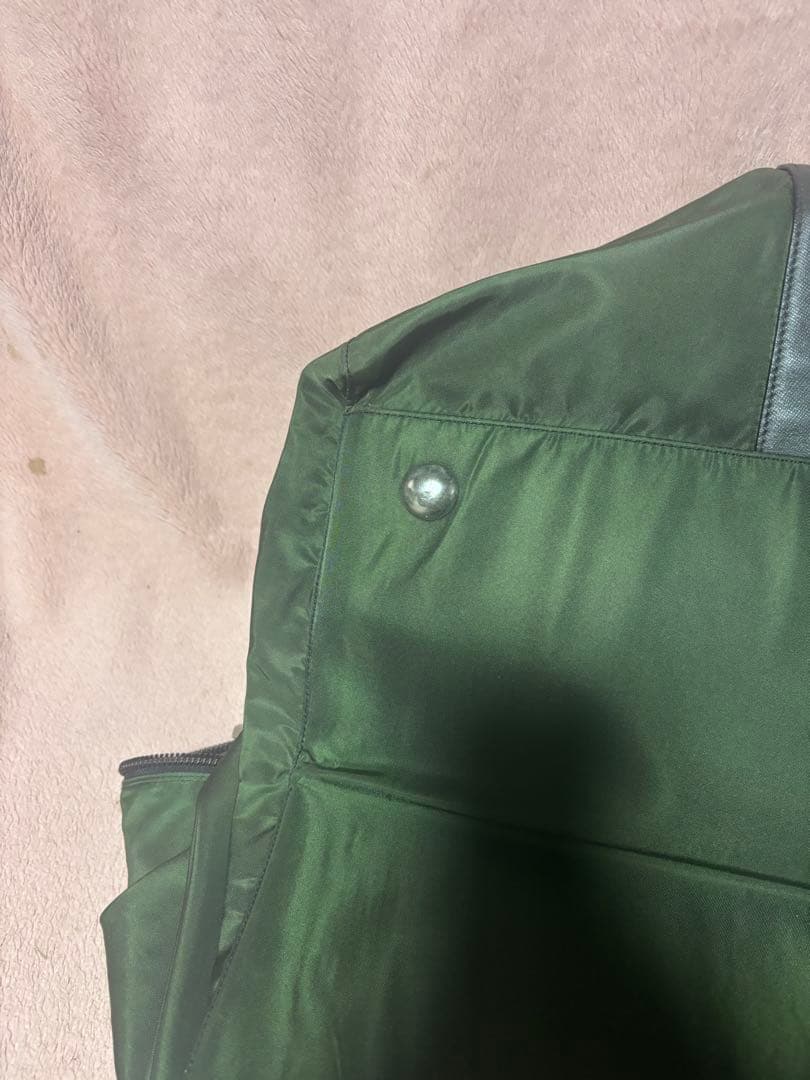 プラダ　トラベル・バッグ