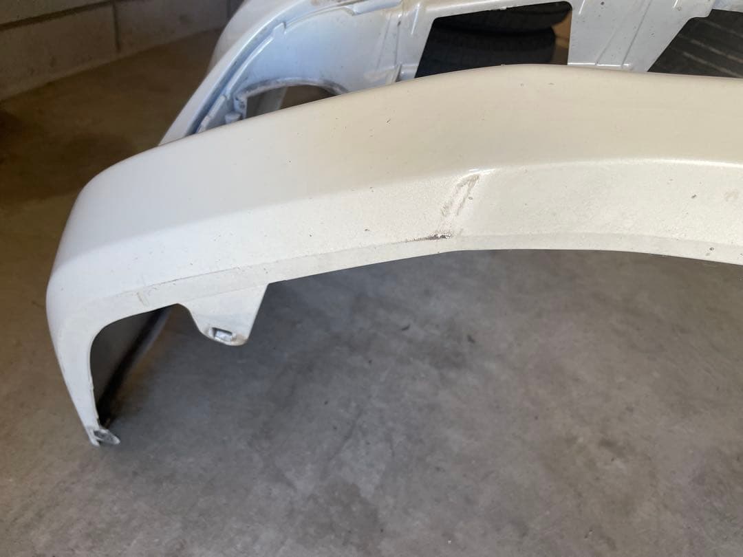 【最終値下げ中】トヨタ　80系前期エスクァイア　純正フロントバンパー