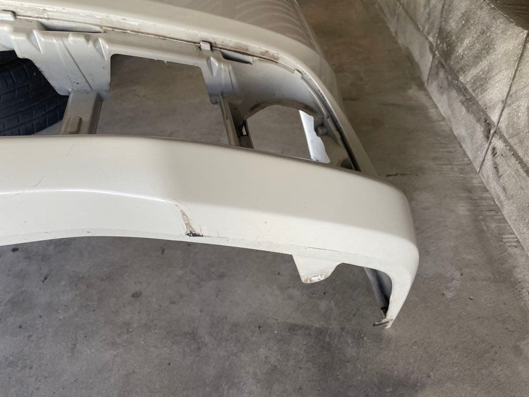【最終値下げ中】トヨタ　80系前期エスクァイア　純正フロントバンパー