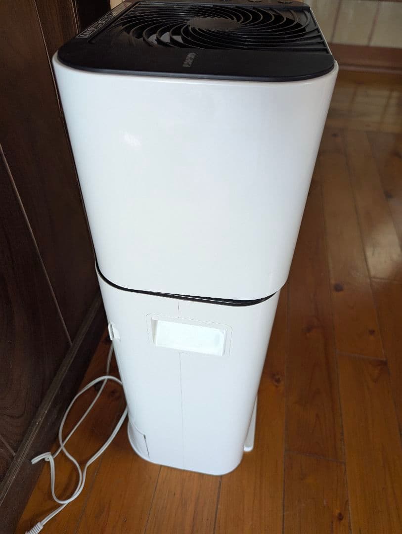 アイリスオーヤマ 衣類乾燥除湿機 IJD-150w 2021年製