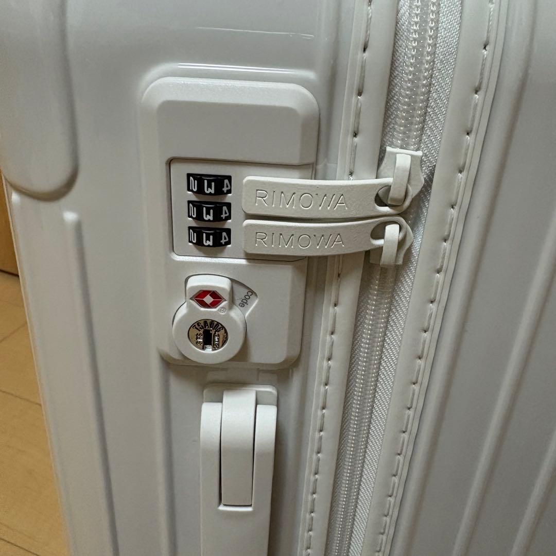 【週末限定価格】rimowa エッセンシャルキャビン グロスホワイト