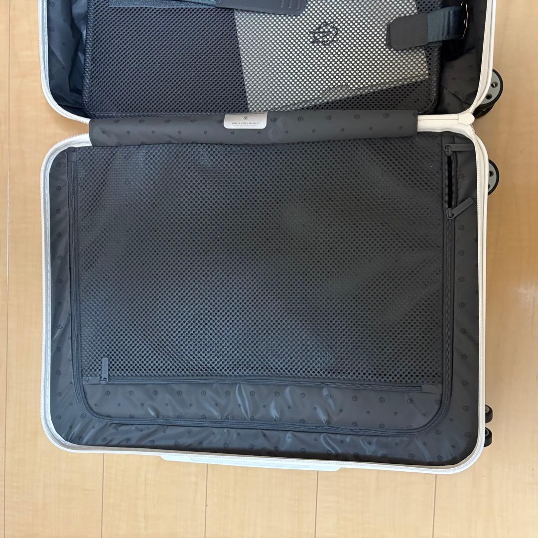 【週末限定価格】rimowa エッセンシャルキャビン グロスホワイト