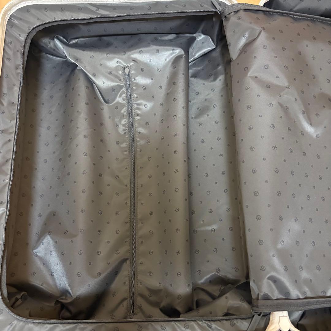 【週末限定価格】rimowa エッセンシャルキャビン グロスホワイト