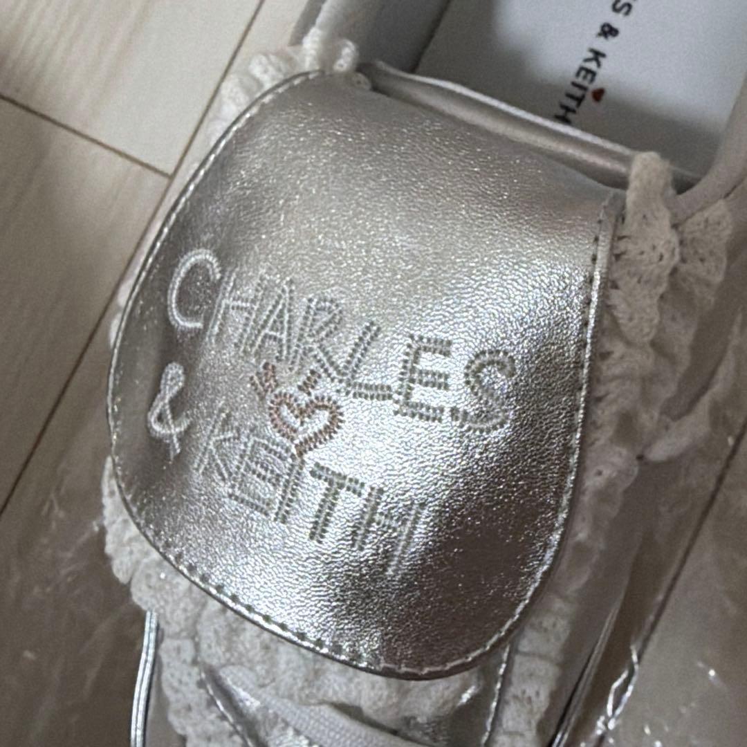 CHARLES & KEITH Louise ルーイ レーストリムスニーカー