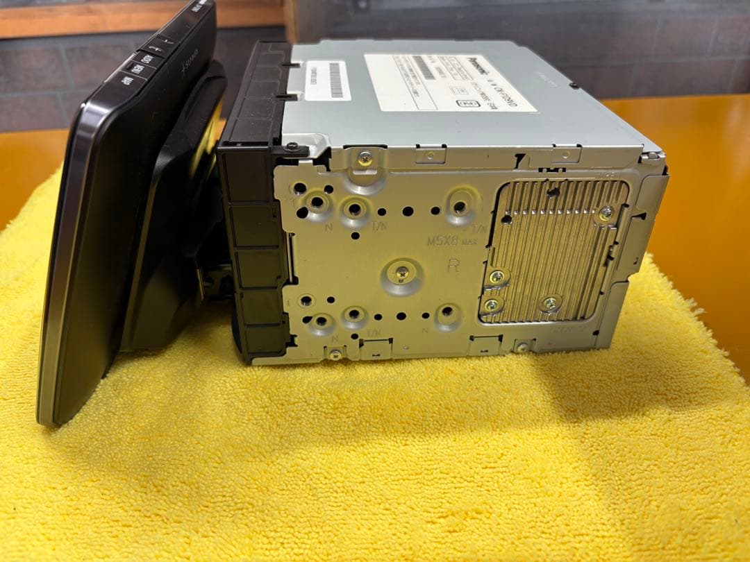Panasonic ストラーダ　CN-F1D9VD カーナビ 本体と配線一式