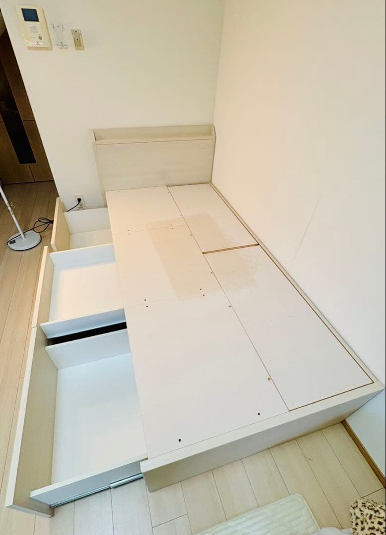 鮎【引取り限定（東京都板橋区）】ニトリ 大容量収納ベッド