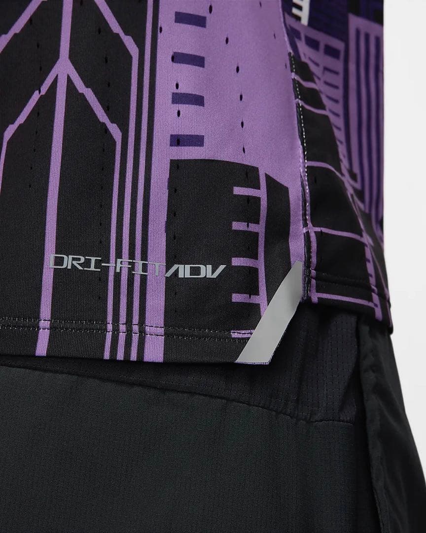 新品未使用 NIKEシングレット シカゴマラソン限定 　US M サイズ