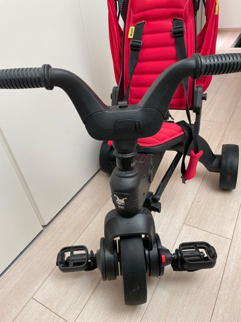 Liki trike リキトライク　折りたたみ式三輪車　doona ドゥーナ