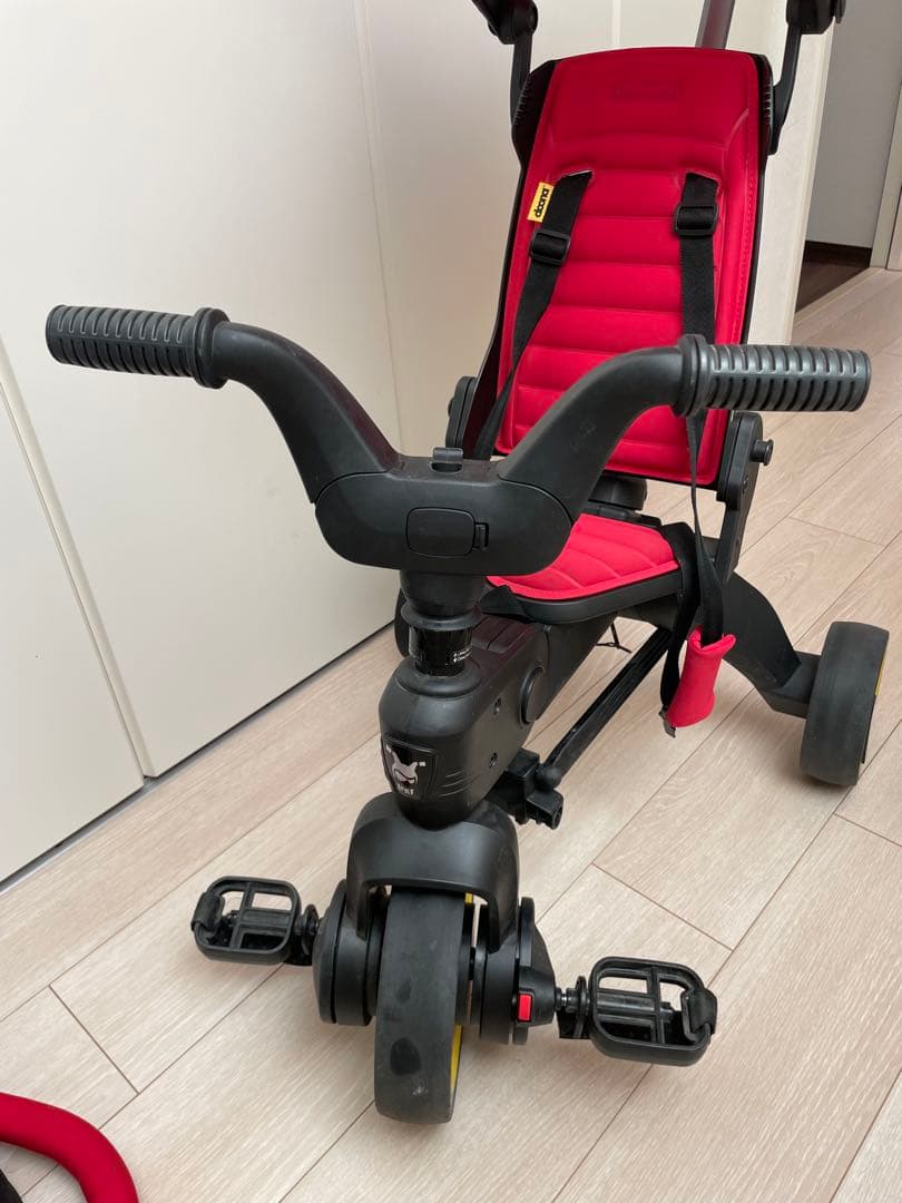 Liki trike リキトライク　折りたたみ式三輪車　doona ドゥーナ
