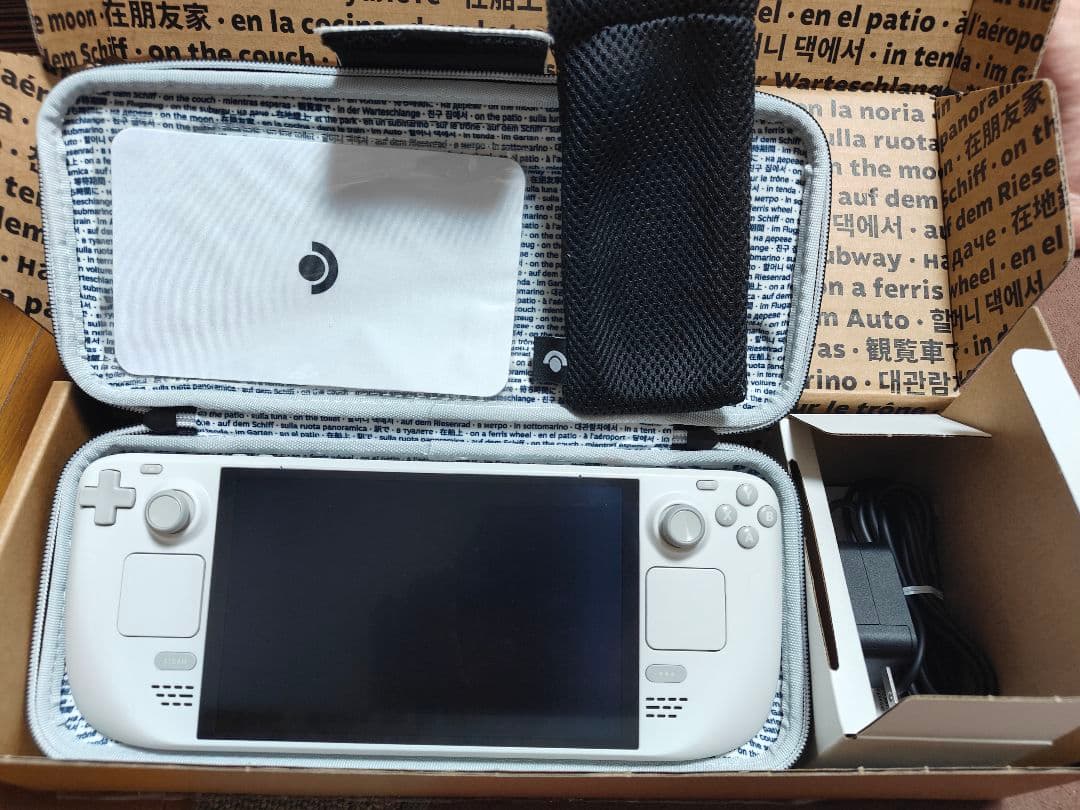 Steamdeck OLED 1TB 白色 ホワイト 限定