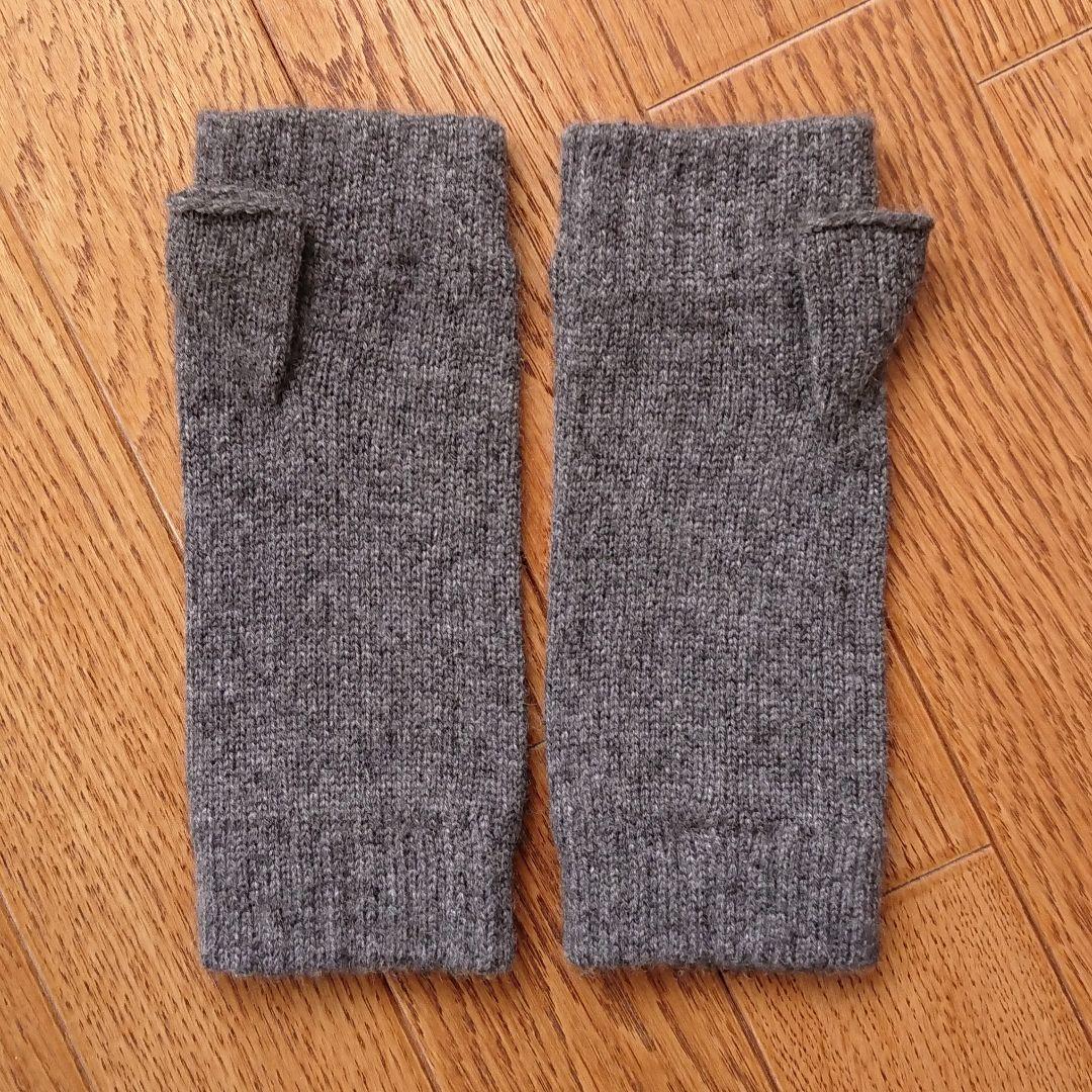 新品未使用＊ジョンストンズ カシミア100％ リストウォーマー 指なし