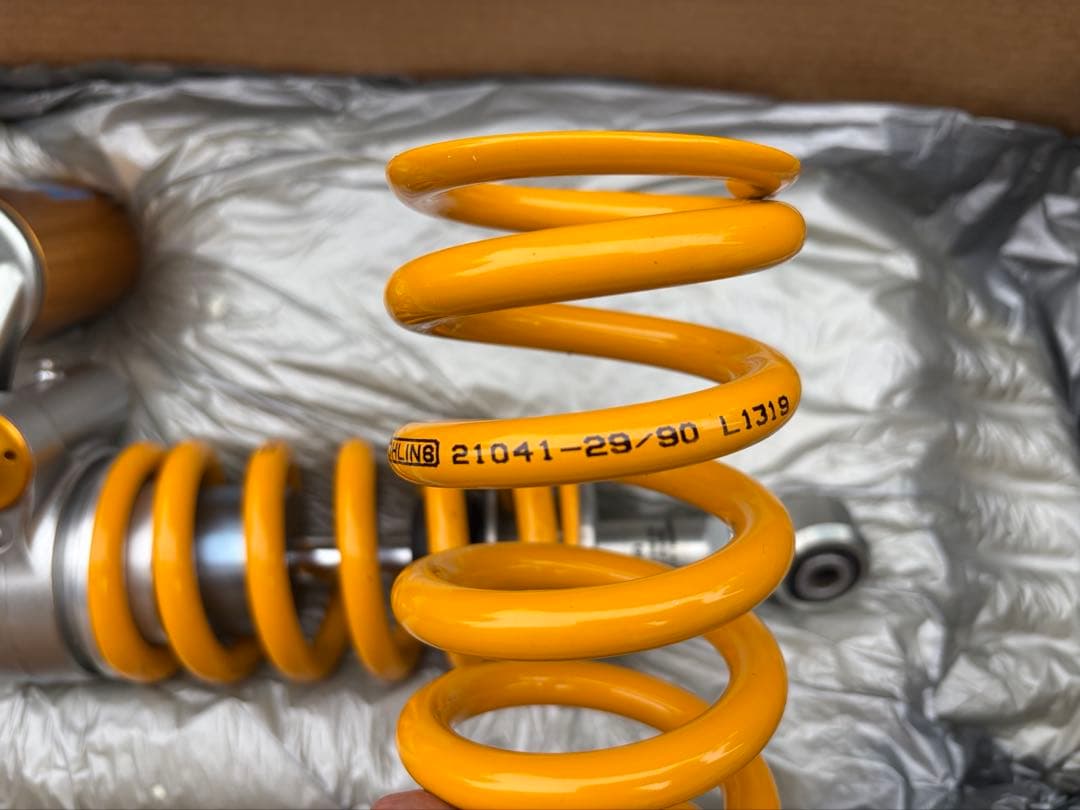 k*u様 YZF-R1/R1M. 2015- オーリンズ TTX サスペンション