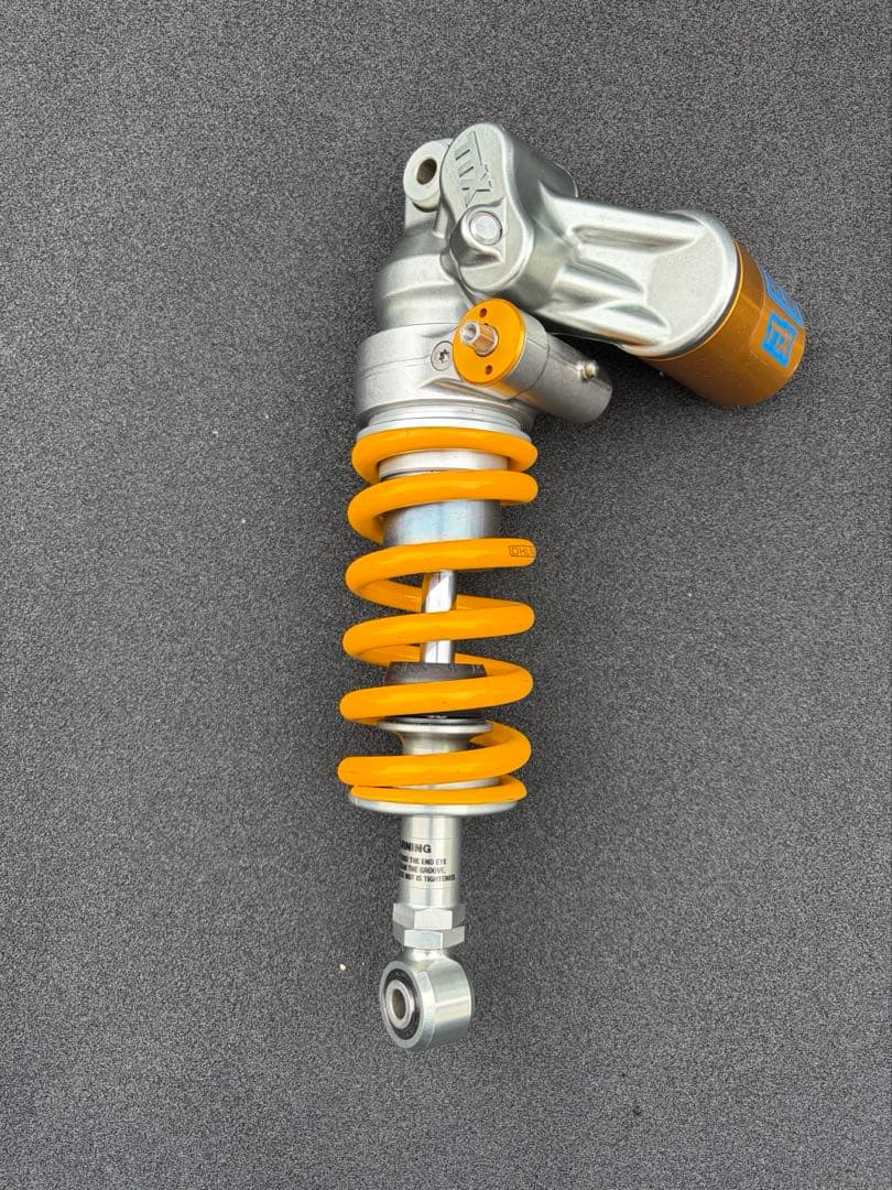 k*u様 YZF-R1/R1M. 2015- オーリンズ TTX サスペンション