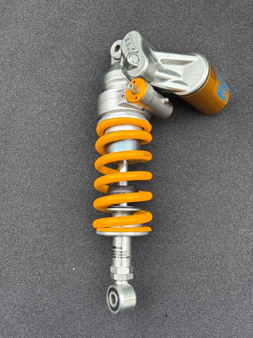 k*u様 YZF-R1/R1M. 2015- オーリンズ TTX サスペンション