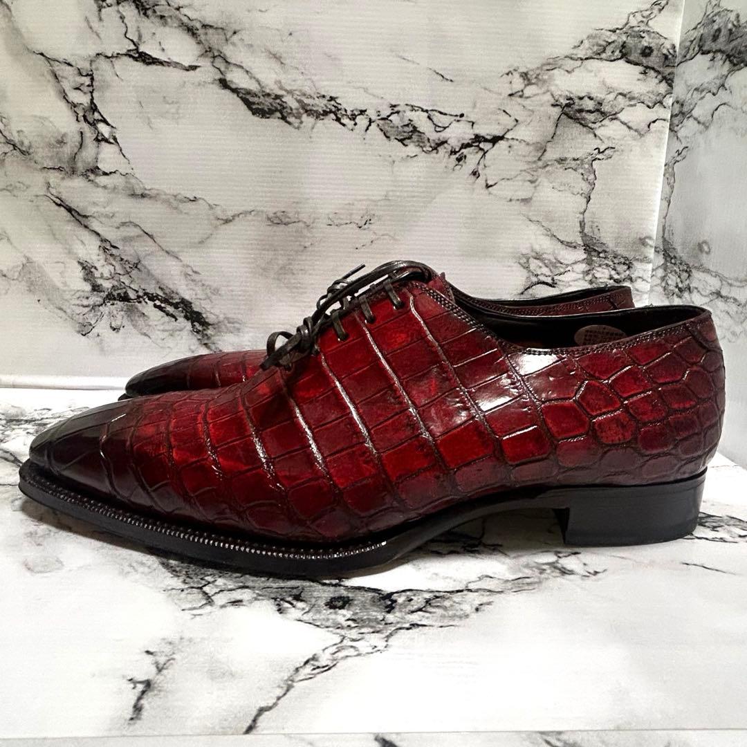 未使用　ボリーニ　レザーシューズ　8 1/2表記　ワニ革　ホールカット　革靴