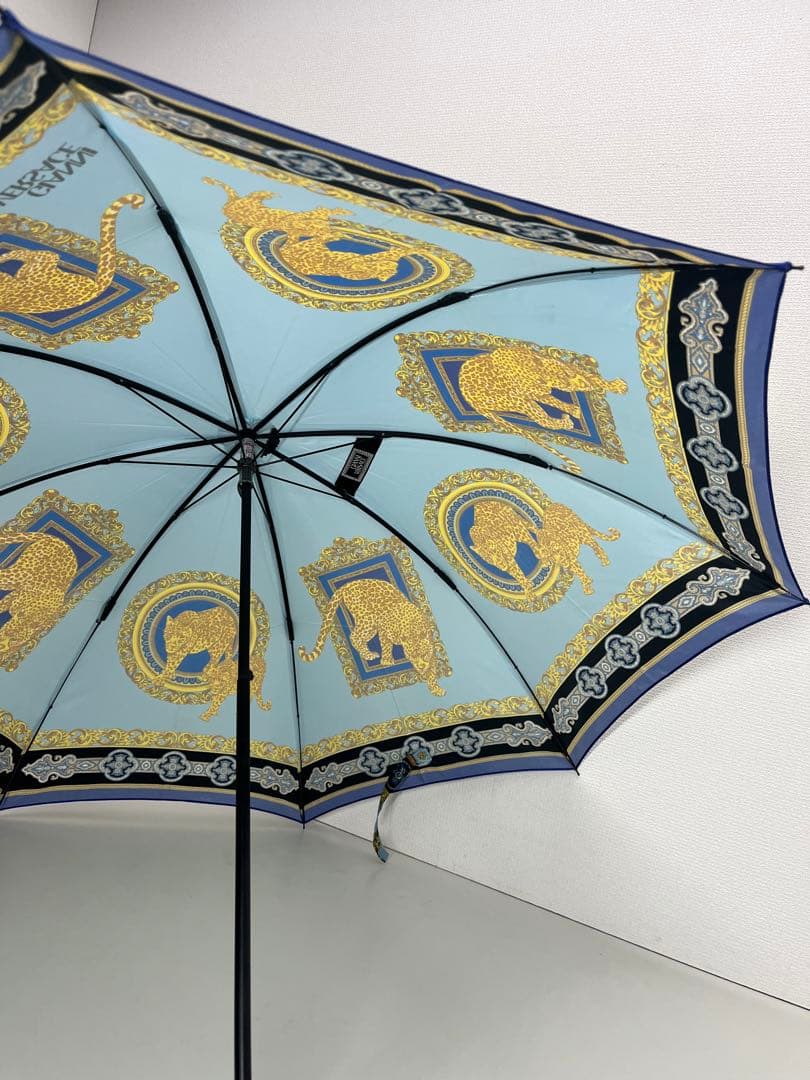 未使用　ジャンニベルサーチ 豹柄 折りたたみ傘 Gianni Versace