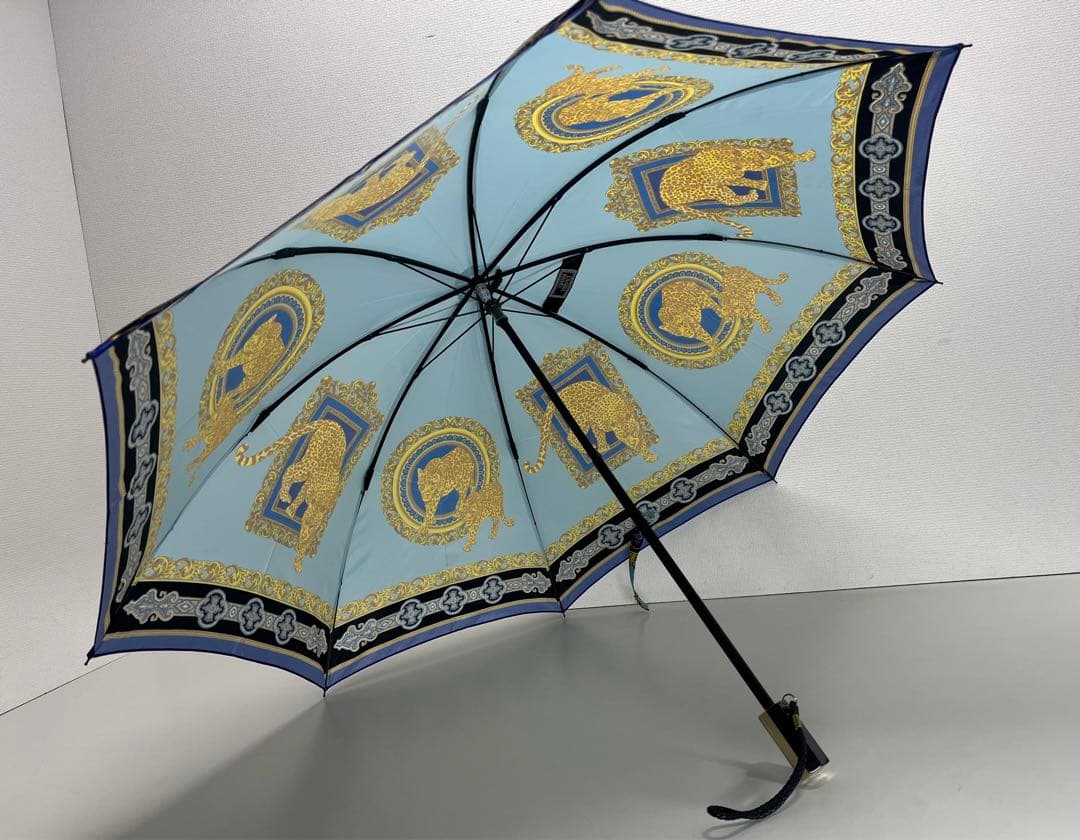 未使用　ジャンニベルサーチ 豹柄 折りたたみ傘 Gianni Versace