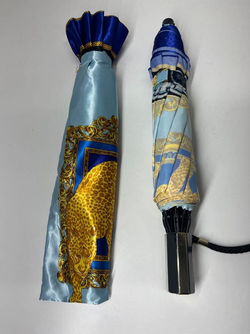 未使用　ジャンニベルサーチ 豹柄 折りたたみ傘 Gianni Versace