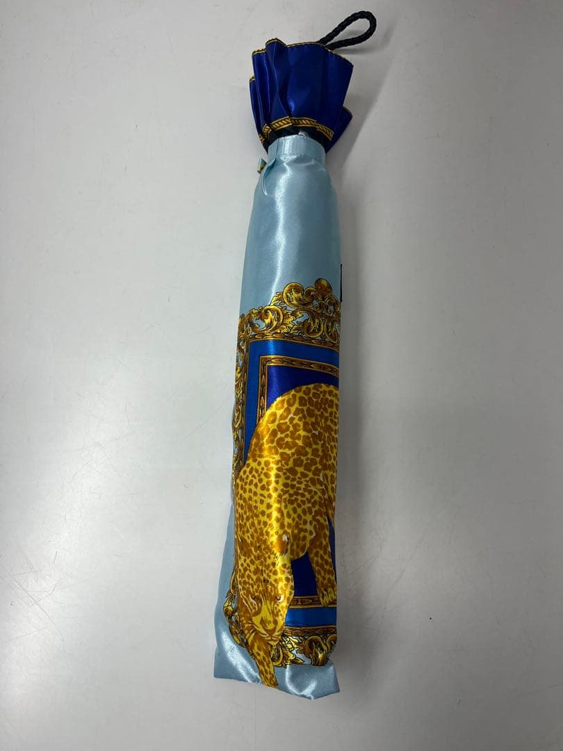 未使用　ジャンニベルサーチ 豹柄 折りたたみ傘 Gianni Versace