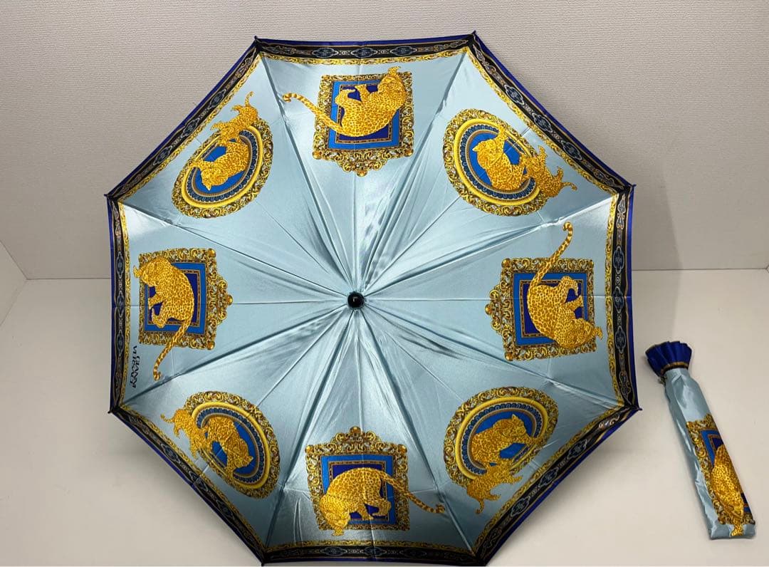 未使用　ジャンニベルサーチ 豹柄 折りたたみ傘 Gianni Versace