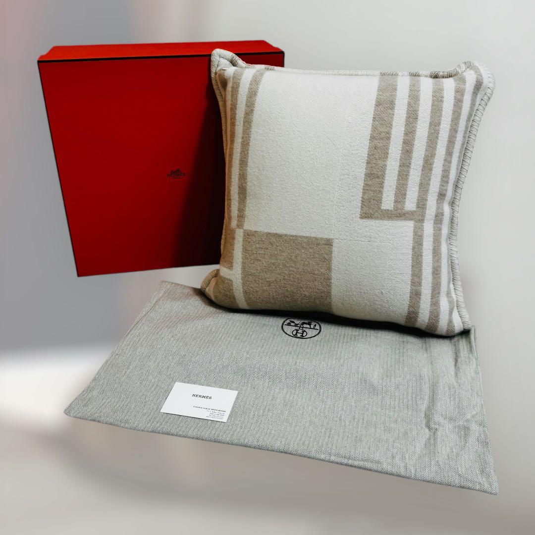 エルメス クッション イターク サーブル