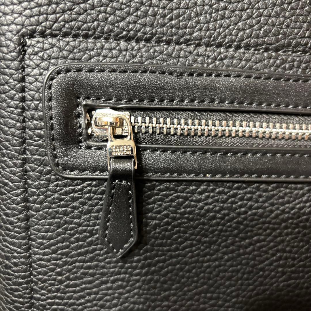 TAKEO KIKUCHI タケオキクチ　ブラック レザーバックパック