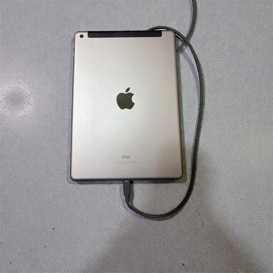 iPad 第6世代　2018年　32G 動作問題なし