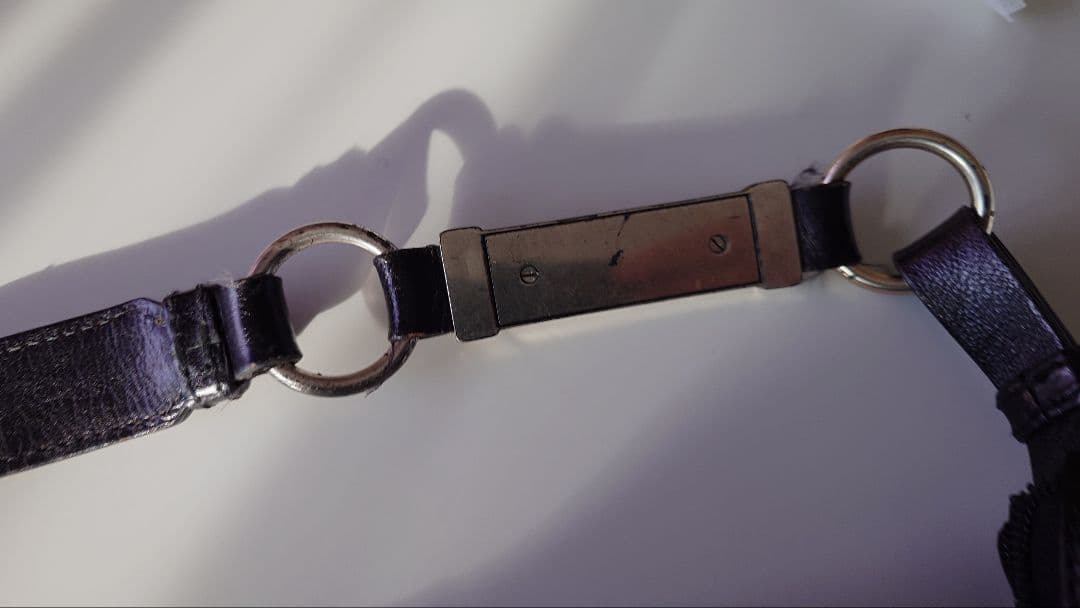 イヴ・サンローラン　リブゴーシュ モンバサ