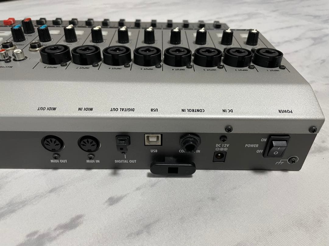 ZOOM HD16 マルチトラックレコーダー(別売りフットスイッチ付き)