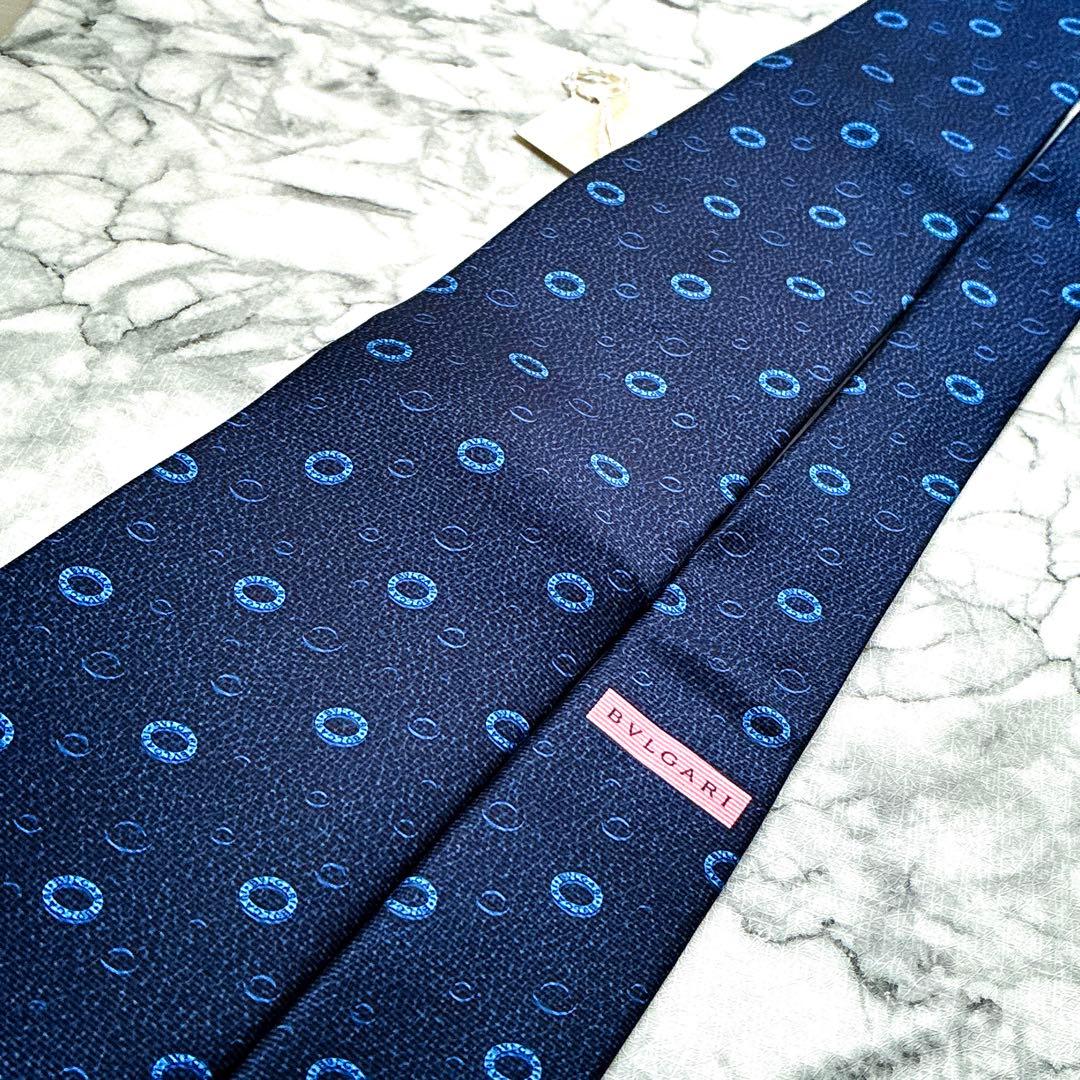 ✨未使用タグ付き✨ブルガリ　リング柄ロゴ入り　ディープブルー　ネクタイ