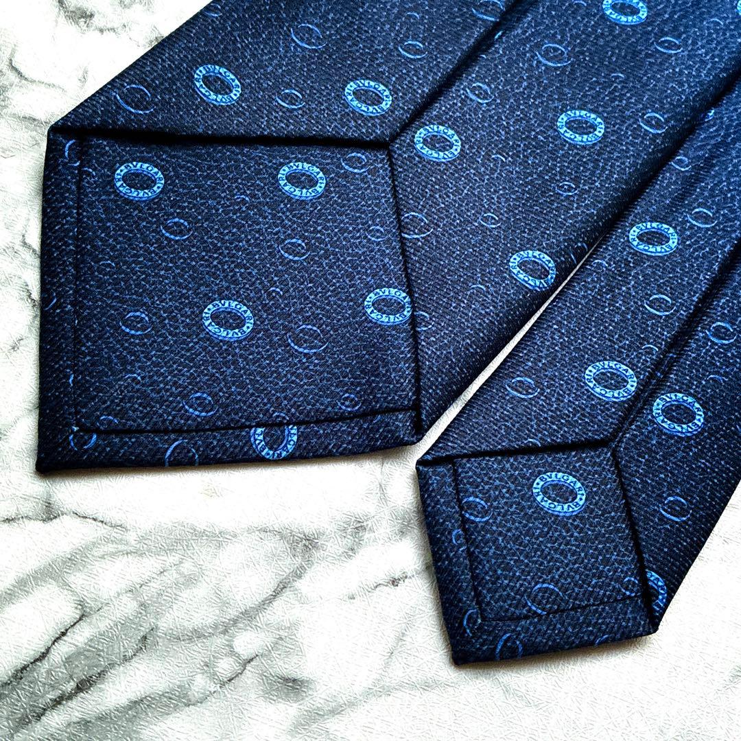 ✨未使用タグ付き✨ブルガリ　リング柄ロゴ入り　ディープブルー　ネクタイ