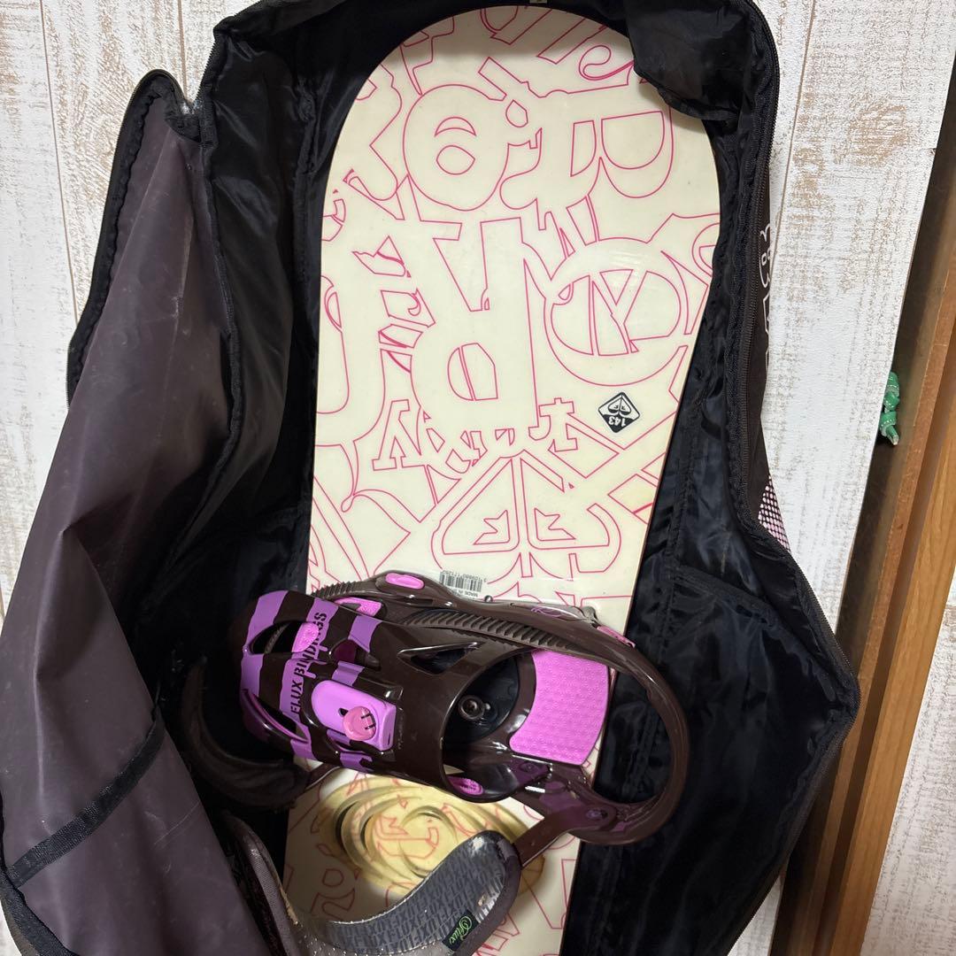 ロキシー　スノーボード4点セット（ボード・バインディング・ブーツ.バッグ）