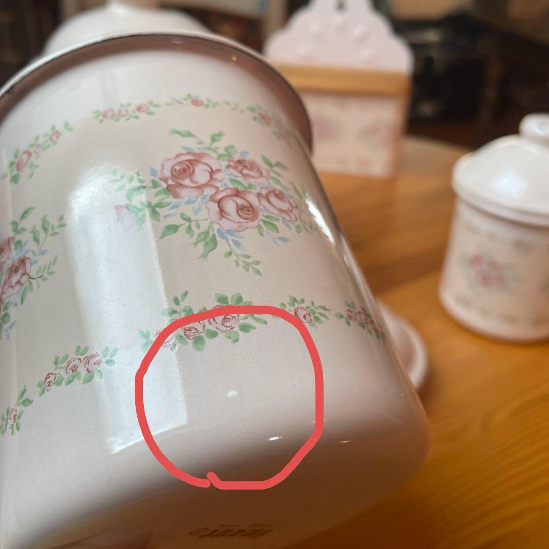 imaneマリアローズ キャニスター&アルメット缶