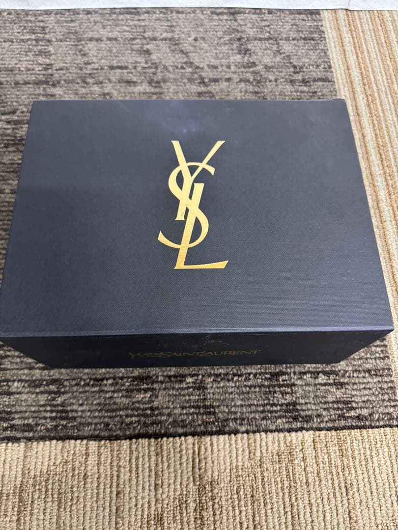 未使用　イヴ・サンローラン　リブレボディバーム200ml,オーデパルファム試供品